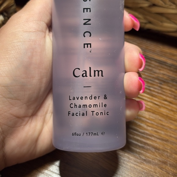 Gold Elegance Skincare Toner - Picture 2 of 5